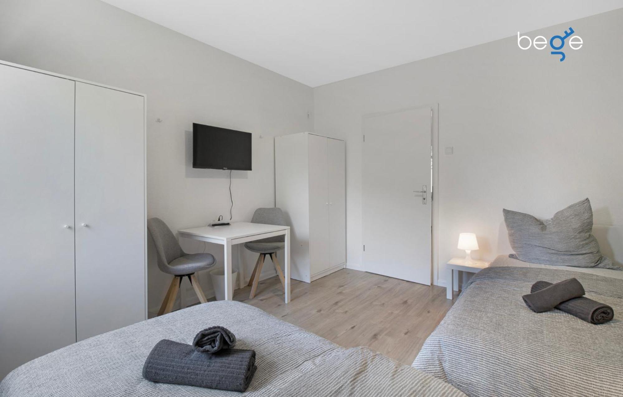 Apartment Bege Apartments: & Work