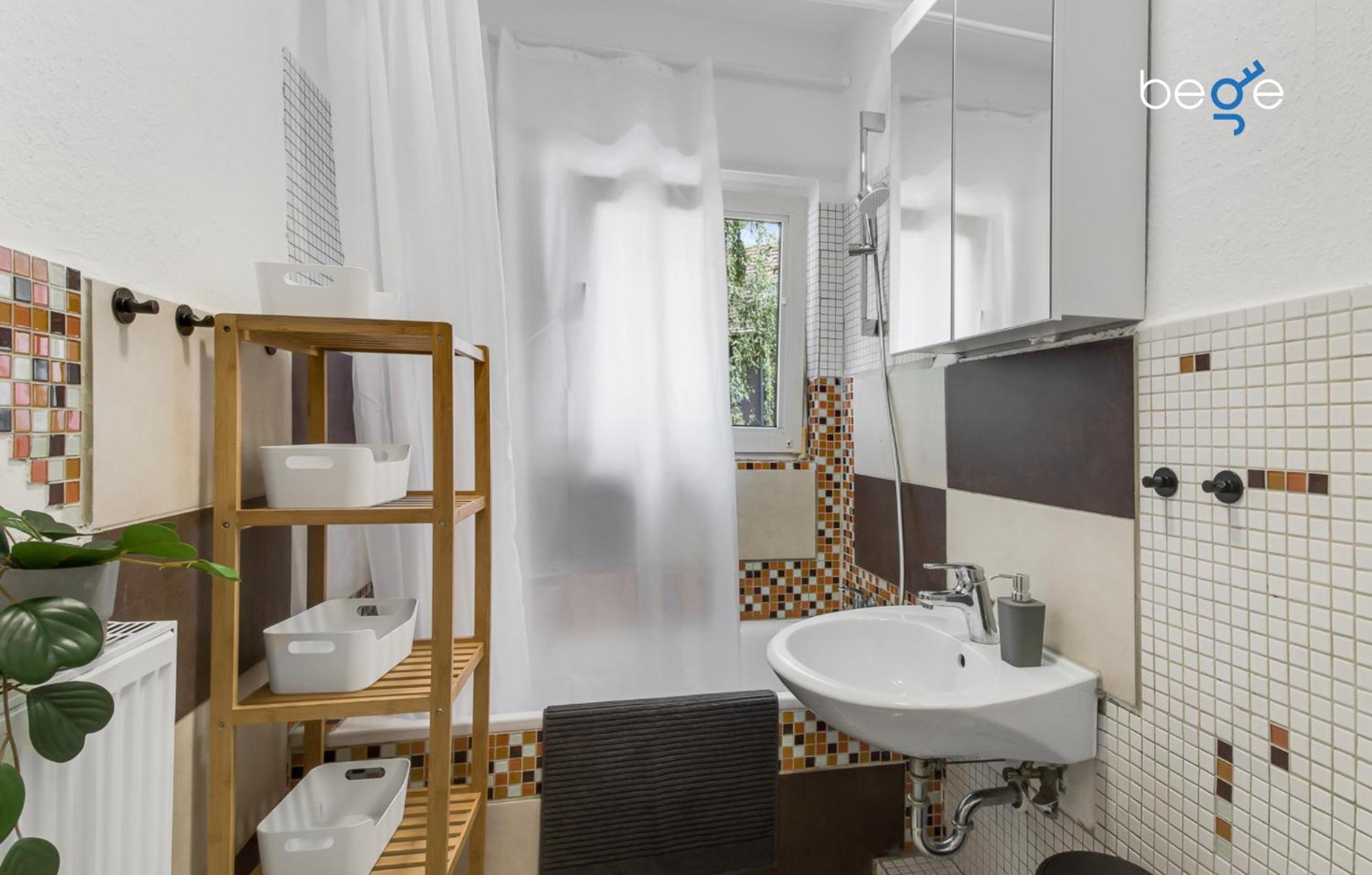 Bege Apartments: & Work